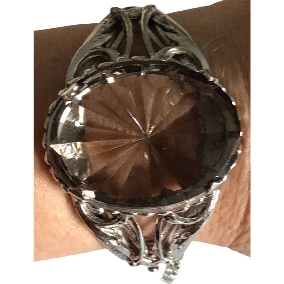 Silver Whiting & Davis Gray Starburst Glass Oval Stone Hinged Bracelet 7” - Picture 9 of 10